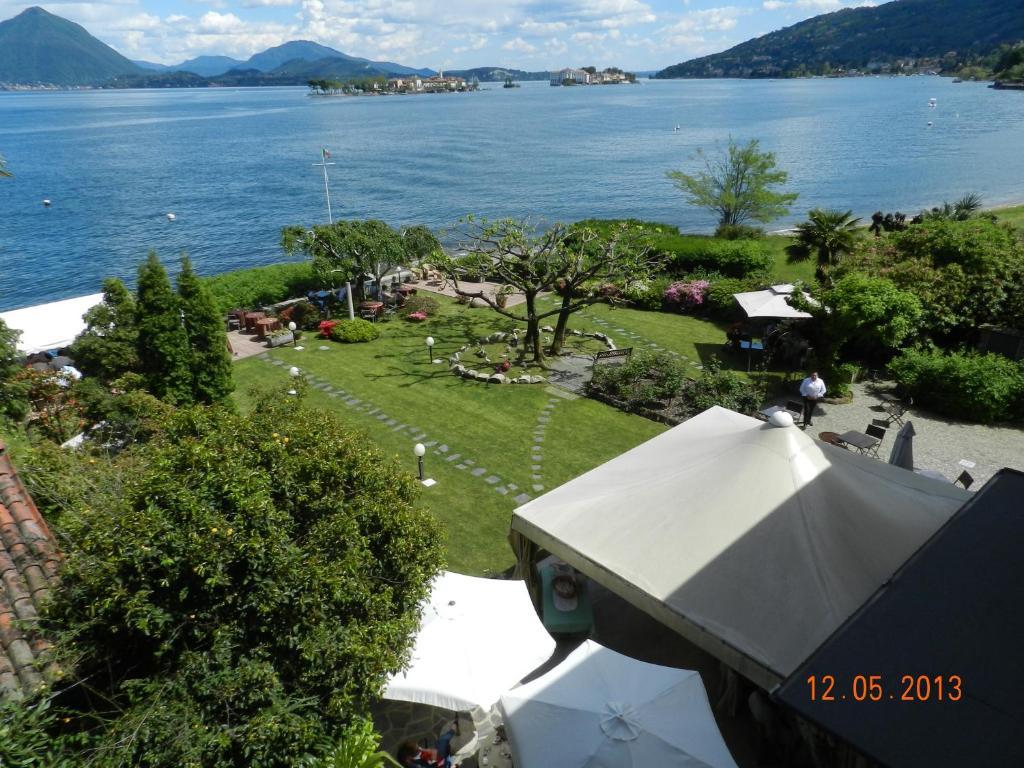 Albergo La Ripa Бавено Экстерьер фото