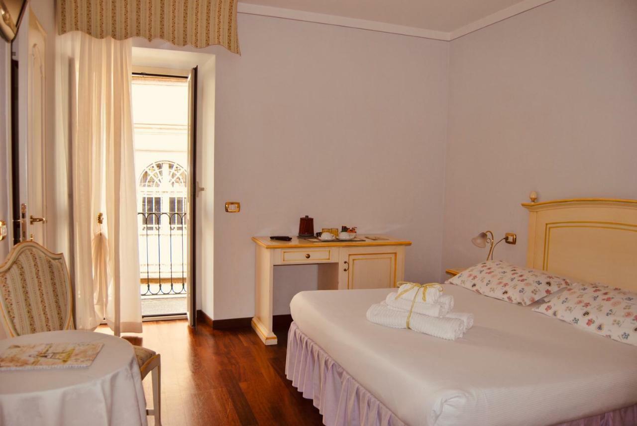 Albergo La Ripa Бавено Экстерьер фото
